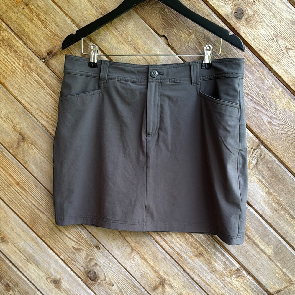 Eddie Bauer women’s gray athletic golf active skirt skort shorts size 12